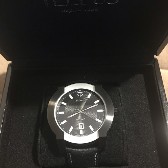 TELLUS PARENTHESES AUTOMATIC MENS WATCH MRSP$2750 - Picture 4 of 8